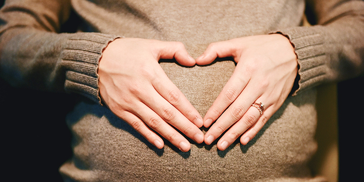 Der Antrag der Jusos sieht keine Frist für Abtreibungen vor. Damit wären sie auch im neunten Monat der Schwangerschaft möglich. Foto: unsplash.com
