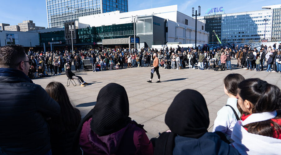 Mit kreativen Methoden wie Theaterstücken haben die Teilnehmer des Ostertreffens das Evangelium weiter vermittelt. Foto: Achim Schneider, OM
