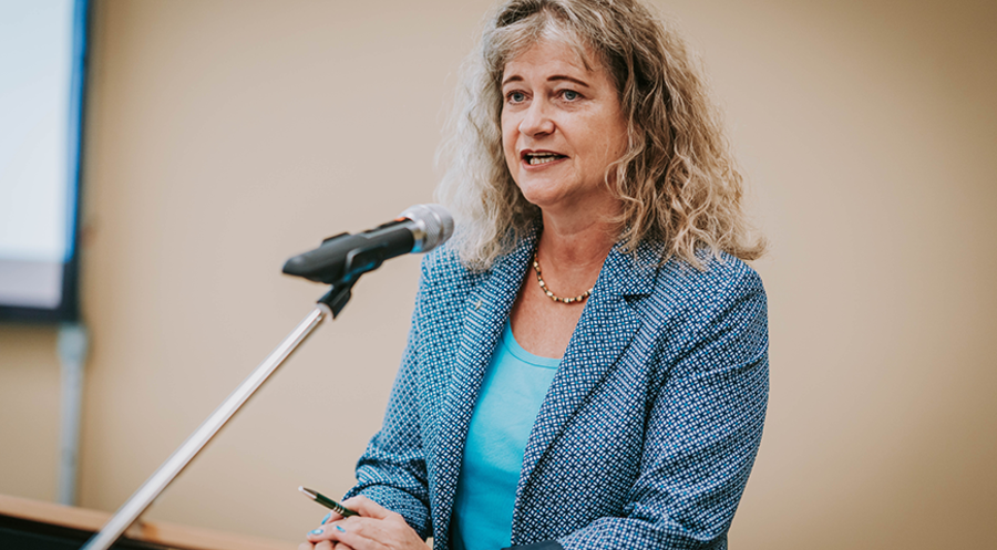 Fordert mehr Hospize und Palliativstationen: Die Vorsitzende des Bundesverbandes Lebensrecht, Alexandra Maria Linder. Foto: IDEA/Matthias Schmitt