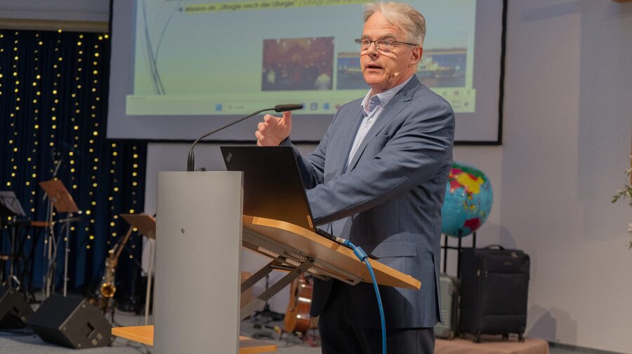 Der evangelische Theologe Prof. Henning Wrogemann sprach auf der SMD-Herbstkonferenz. 