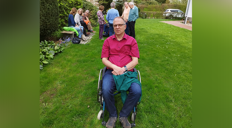 Hält seelsorgerliche Begleitung für wichtig: Der MS-erkrankte frühere freikirchliche Pastor Johannes Daub. Foto: Klaus Rösler 