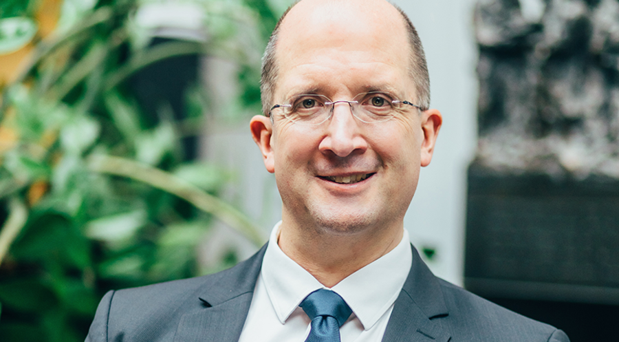 Der rheinische Präses Thorsten Latzel rief zum Einsatz für Umweltschutz und Frieden sowie zum Kampf gegen Armut auf. Foto: EKiR/Dominik Asbach