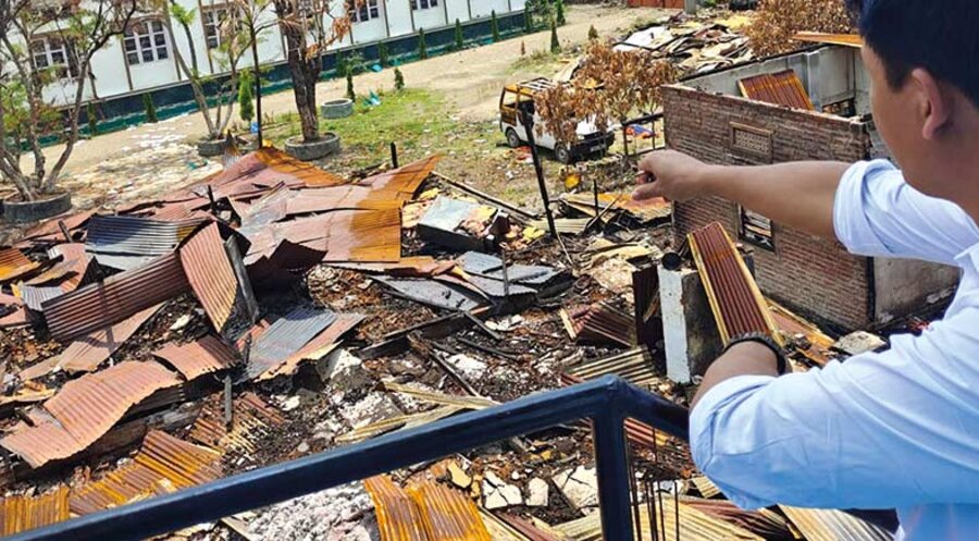 Blick auf eine zerstörte Kirche in Manipur. Foto: Open Doors