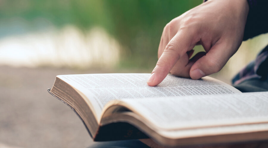 Regelmäßiges Bibellesen stärkt laut der Studie die Indentität einer Person. Foto: iStock/pcess609