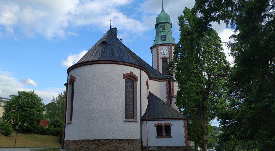 Schauplatz sexueller Übergriffe in den 1990er Jahren: die Kirche in Pobershau (Erzgebirge). Foto: wikimedia commons