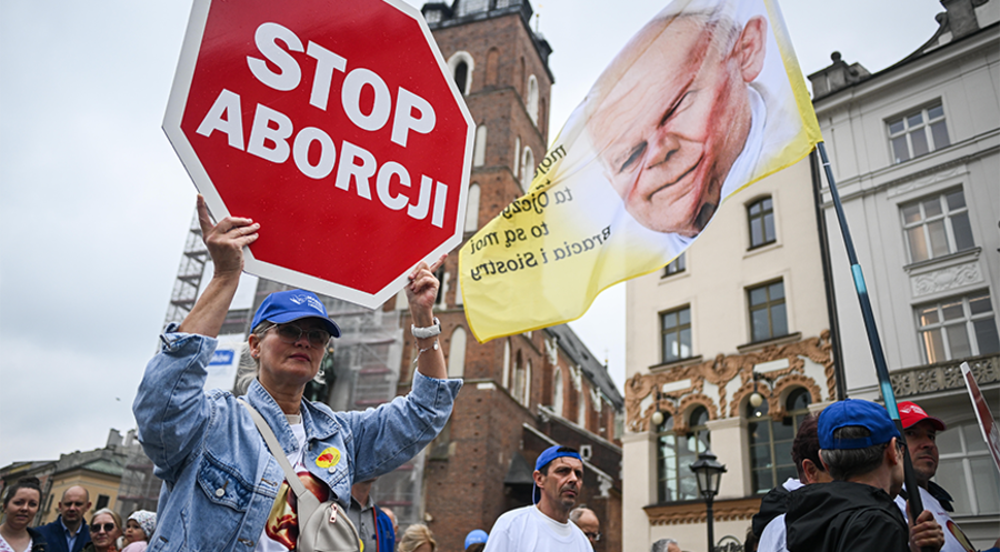 Teilnehmer einer Pro-Life-Demonstration Mitte Juni in Krakau. Foto: picture alliance/Anadolu/Omar Marques 