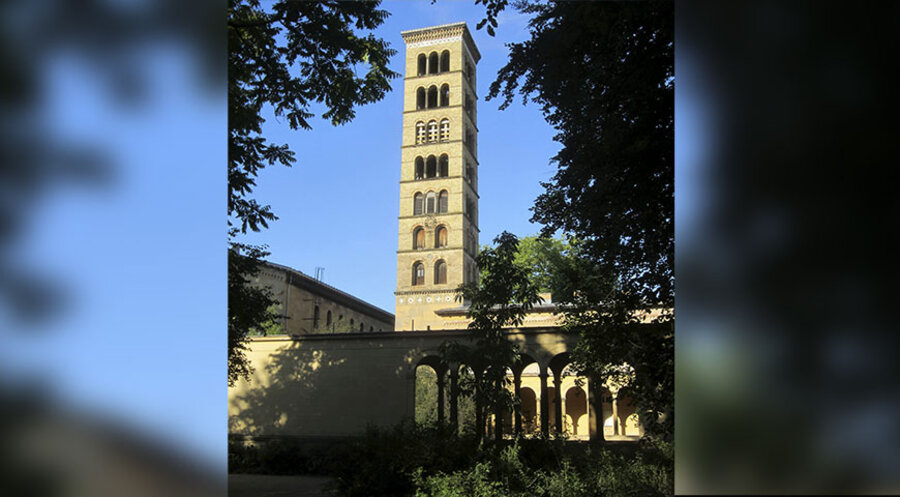 So sah die Friedenskirche im Potsdamer Park Sanssouci vor der Restaurierung aus. Foto: Deutsche Stiftung Denkmalschutz/Bolz