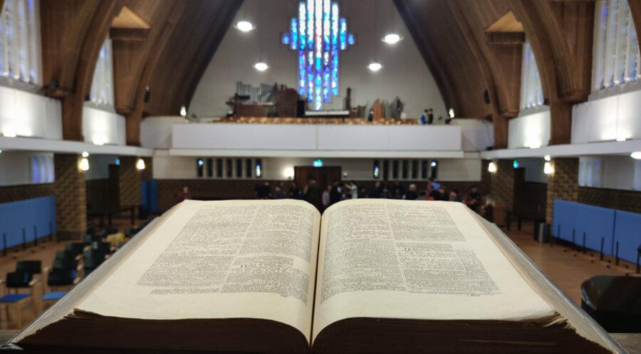 Kanzel24.org soll Kirchen, Gemeinden, Veranstaltern, Pastoren, Predigern, Referenten und Moderatoren vernetzen. Foto: iStock/Meindert van der Haven