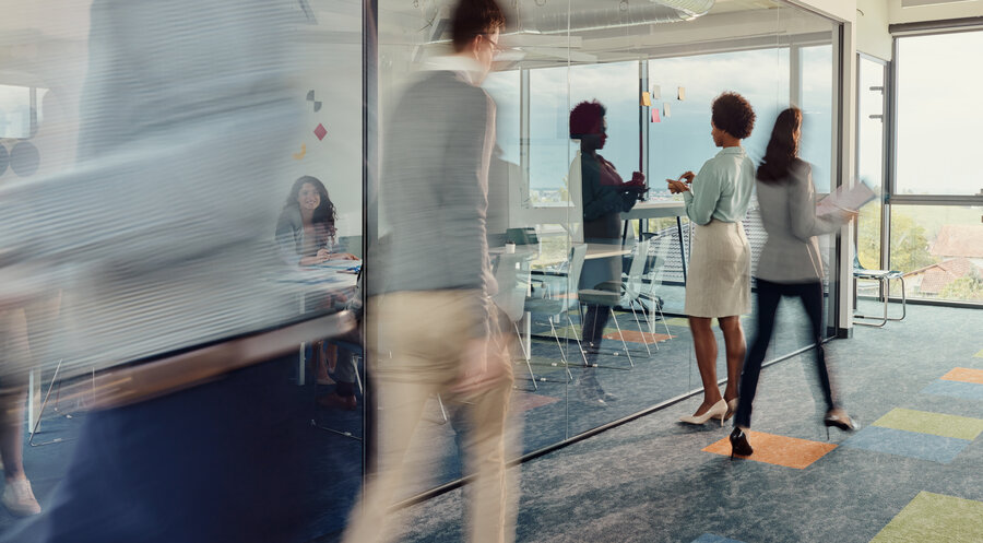 Die Mehrheit der Befragten gab an, dass es im Berufsleben nicht fair genug zugeht. Symbolfoto: iStock/skynesher