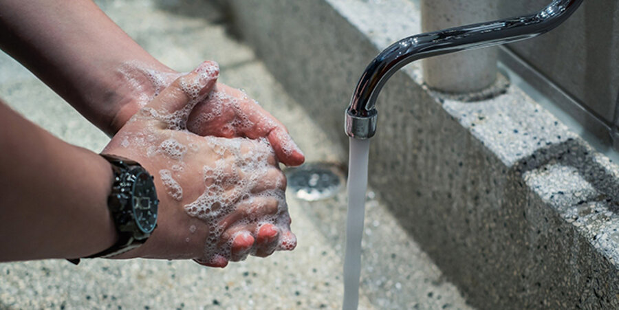Die Hygienepakete enthalten unter anderem Seife, Shampoo, Zahnpasta, Handtücher und Behälter für den Wassertransport. Foto: pixabay.com