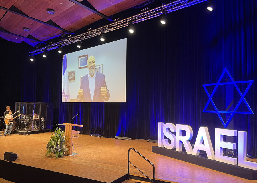 Der israelische Botschafter, Ron Prosor, ermutigte die Teilnehmer des Kongresses, an der Seite Israels zu stehen.