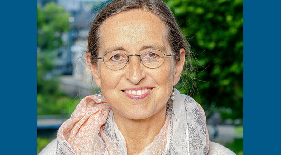 Heike Dreisbach liebt es, in der Bibel zu lesen. Foto: Privat