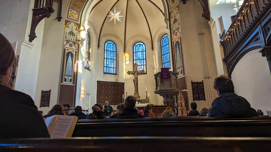 Landeskirchlichen Gottesdienste zählen nur wenige Besucher. 