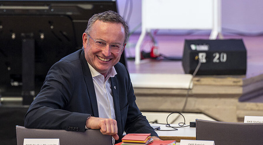 Der Landebischof äußerte sich zu den Umstrukturierungen in der bayerischen Landeskirche. Foto: picture alliance / dpa | Daniel Vogl
