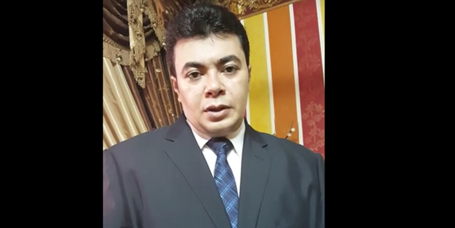 In einen kurzen Video erklärt Mohammed Hegazy, dass er wieder Moslem sei. Screenshot: youtube/mohamed heegazy