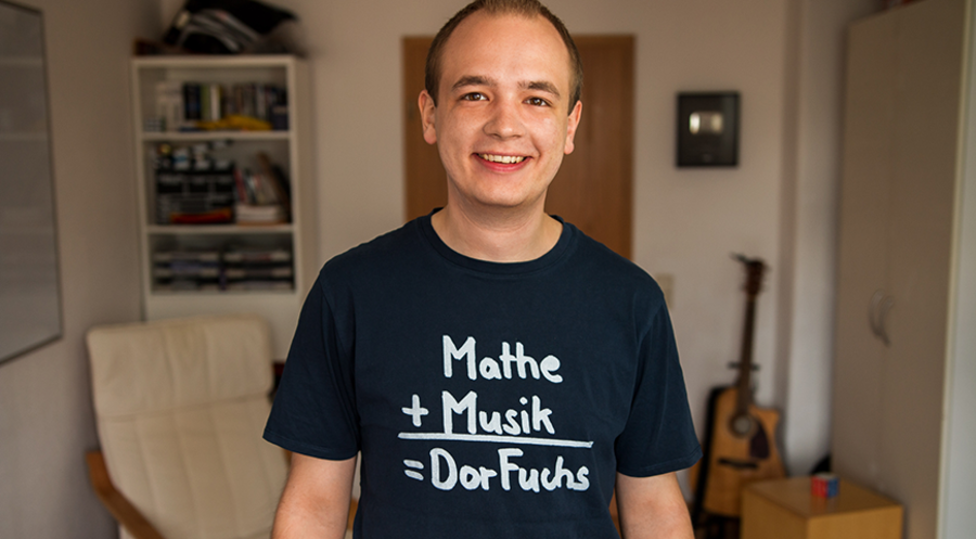 Begeistert mit seinem YouTube-Kanal „DorFuchs“ für Mathematik: Johann Beurich. Foto: Privat