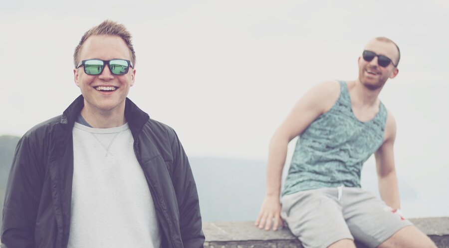 Für die Meisten ist eine Freundschaft auch bei unterschiedlicher politischer Überzeugung möglich. Foto: pixabay.com