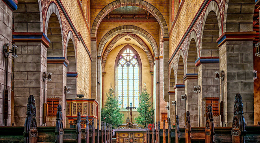 Mindestabstand, Maskenpflicht und Gesangsverzicht sind Voraussetzungen für Weihnachtsgottesdienste. Foto: pixabay.com