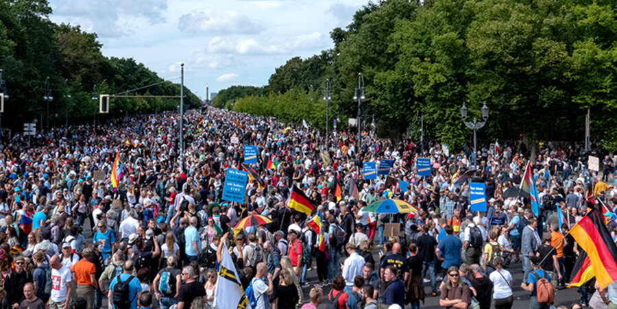 Polizeiangaben zufolge zählte die Veranstaltung rund 38.000 Teilnehmer. Foto: idea/kairospress