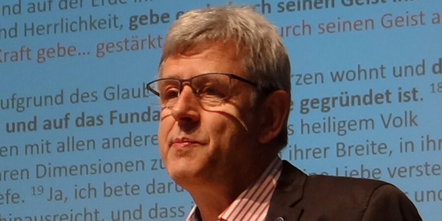 Der stellvertretende Generalsekretär des Dachverbandes International Fellowship of Evangelical Students, Martin Haizmann, hielt eine Bibelarbeit. Foto: SMD Deutschland
