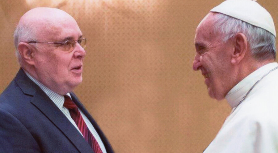 Rolf Hille bei einem Treffen mit Papst Franziskus. Foto: Privat