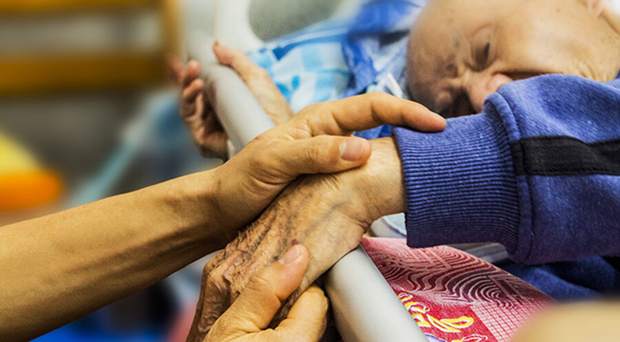 Viele Pflegebedürftige litten in der Pandemie unter Einsamkeit, da sie nicht besucht werden durften. Symbolfoto: pixabay.com