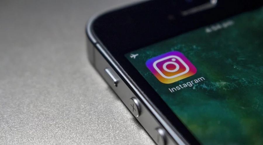 Auf dem Instagram-Kanal der badischen Landeskirche karikiert die christliche Influencerin Daniela-Marlin Jakobi „fundamentalistische Freikirchen“. Foto: pixabay.com