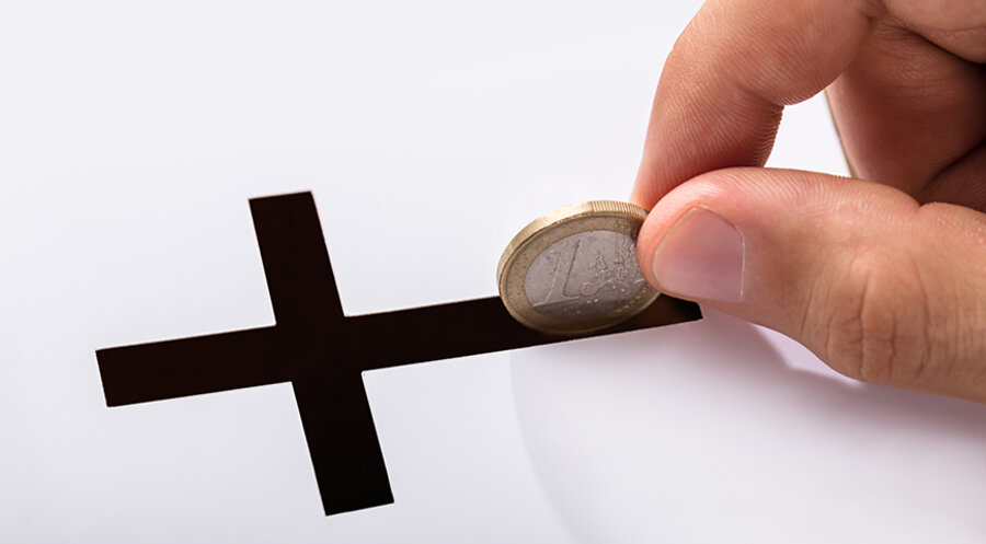 Die Katholische Kirche hat mehr Kirchensteuer eingenommen, als im vergangenen Jahr. Foto: iStock/AndreyPopov