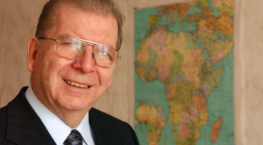 Der Diplomat Rudolf Decker. Foto: picture-alliance/Caro
