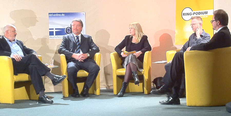 v.l.: Reinhard Steinbruch, Jens Wätjen, Maja Gille (Moderatorin), Frank Martin, Frank Heinrich. Screenshot: dcf
