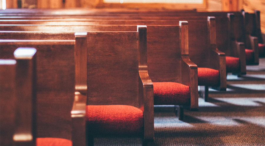 Die Besucher der Gottesdienste dürfen sich auf Wärmekissen freuen. Symbolfoto: unsplash.com