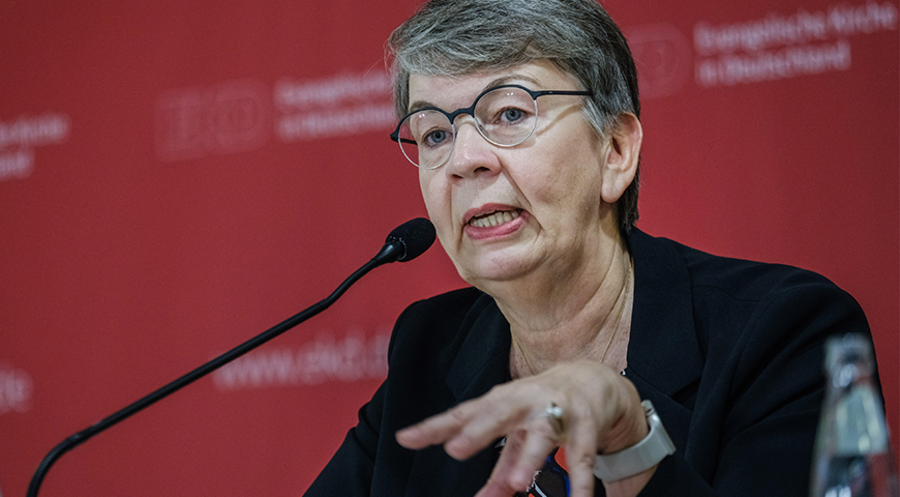 Hält die Überprüfungen durch die Staatsanwaltschaft für „sehr willkommen“: Die Landesbischöfin der Nordkirche, Kristina Kühnbaum-Schmidt: Foto: picture alliance/Jens Schulze