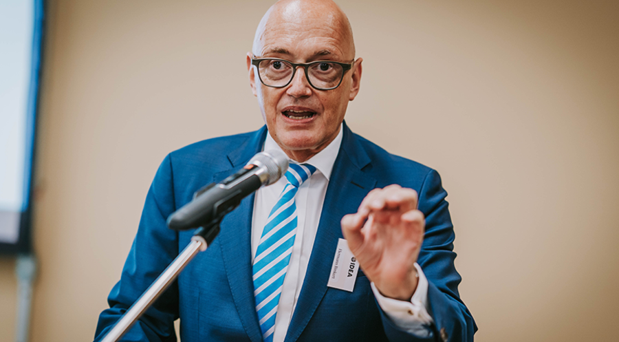 INSA-Geschäftsführer Hermann Blinkert: „Was verteidigen wir eigentlich, wenn wir keine Inhalte mehr haben?“ Foto: IDEA/Matthias Schmitt