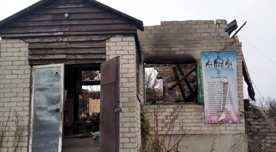 Zu Beginn des Krieges wurde die „Geburtskirche“ beschlagnahmt, später geplündert und angezündet. Foto: Facebook/BaptistsofUkraine