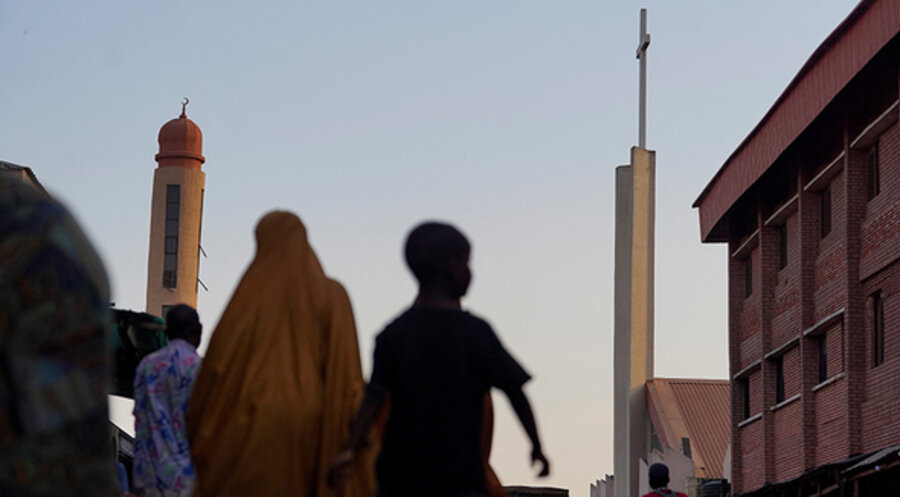 Das Urteil stellt das Vorgehen der Religionspolizei als „eklatanten Verstoß“ gegen das Grundrecht auf Menschenwürde und Religionsfreiheit heraus. 