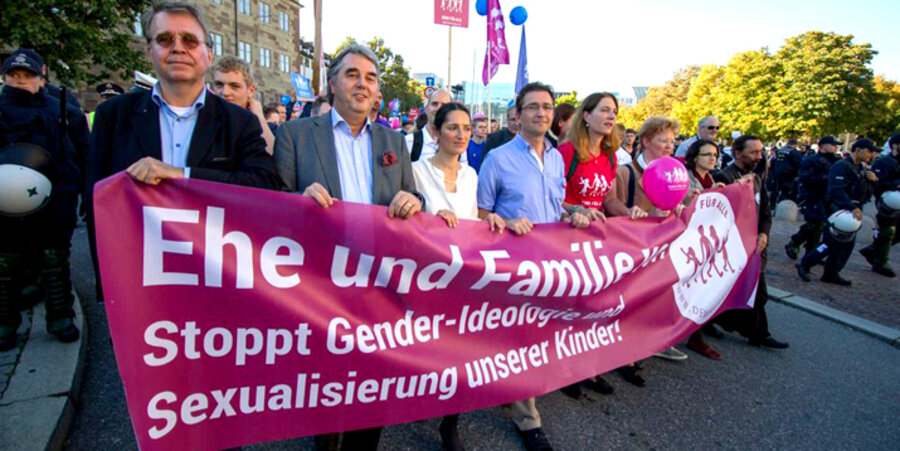 Die fünfte Stuttgarter Demonstration gegen den Bildungsplan der grün-roten Landesregierung verzeichnete einen Teilnehmerrekord. Foto: Facebook/Demo für alle