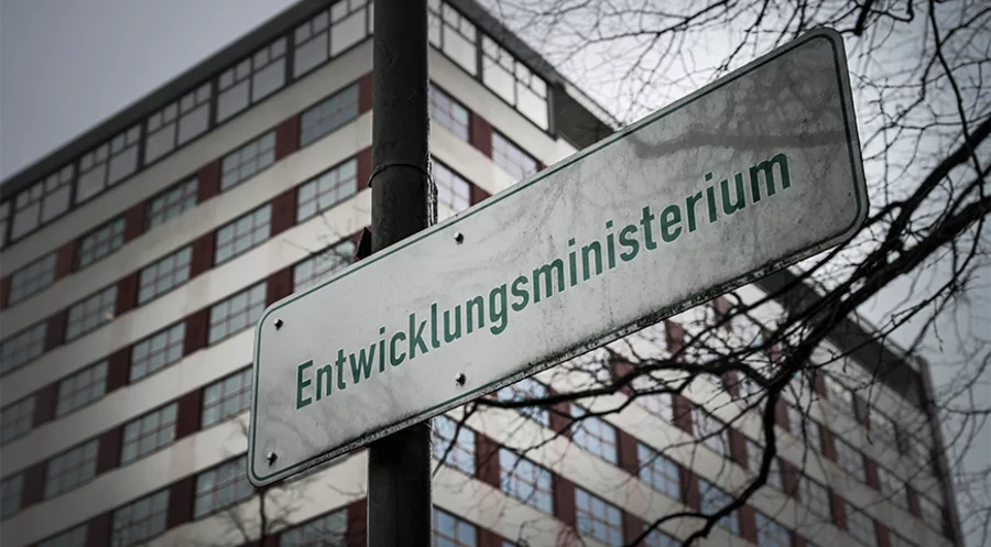 Wenn es nach der FDP geht, soll das Entwicklungsministerium ins Auswärtige Amt eingegliedert werden. Foto: picture-alliance/Schoening