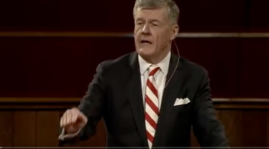 „Kein Mensch ist vor Versuchungen und dem Risiko des Fallens gefeit“: Der US-Prediger Steven Lawson. Screenshot: Youtube/Jesus' Word/Shepherds’ Conference 2018