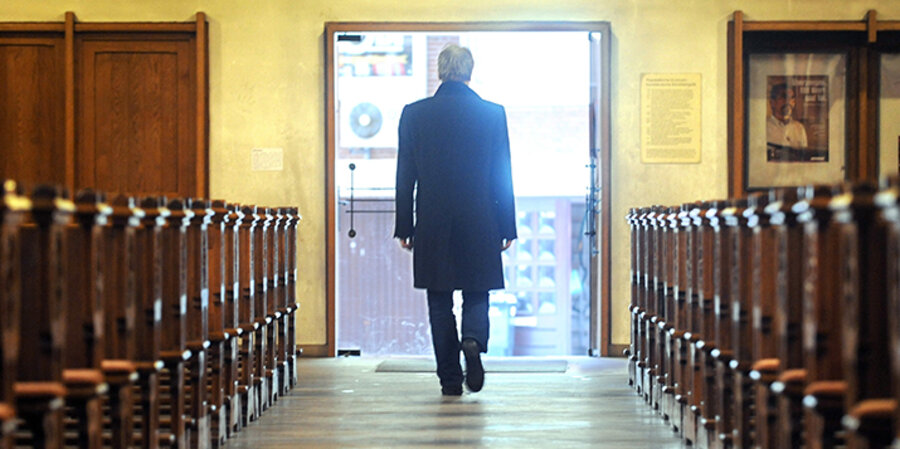 „Menschen, die den persönlichen Glauben nicht kennen, verlassen die Kirche.“ Foto: picture alliance/dpa/Ingo Wagner