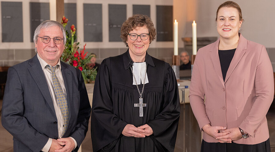 v. l.: Volker Knöppel, Bischöfin Beate Hofmann, Katharina Apel. Foto: medio.tv/schauderna