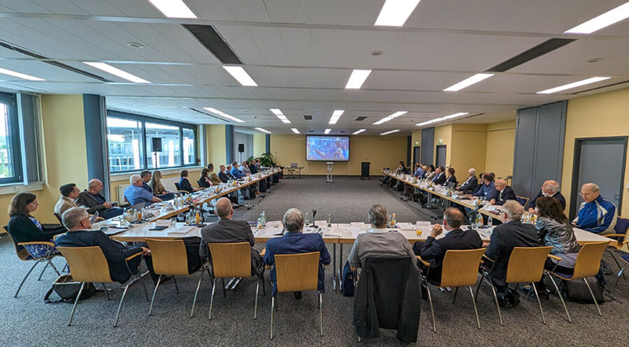 Die Mitgliederversammlung traf sich in Wetzlar. Foto: IDEA/Kay-Helge Hercher