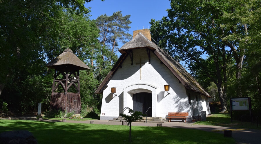 Die Schilfdachkapelle ist täglich von morgens bis abends geöffnet. Foto: Evangelische Kirche in Kladow