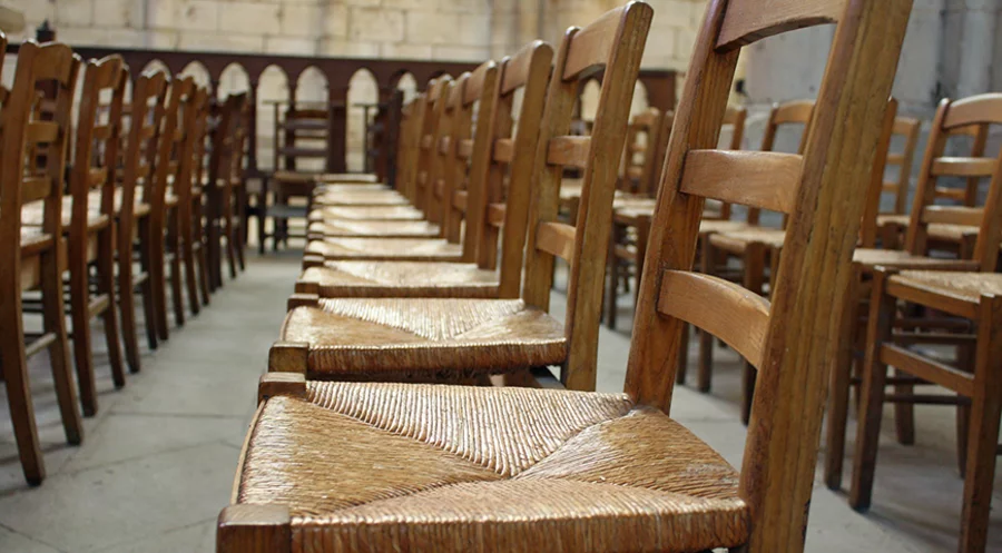 Was wäre, wenn die Stühle in Kirchen leer bleiben? Symbolfoto: pixabay.com