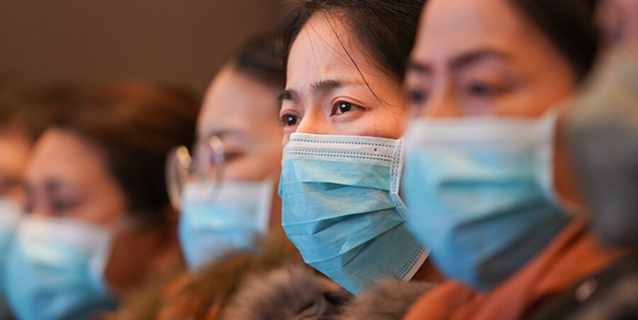 Viele Chinesen nutzen Atemmasken oder einen Mundschutz, um sich vor dem Erreger des Coronavirus zu schützen. Foto: picture-alliance/Xinhua