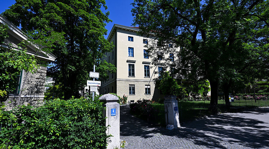 Die deutsche Akademie der Technikwissenschaften (acatech) am Karolinenplatz 4. In dem Gebäude soll ein Bildungszentrum der israelischen Holocaust-Gedenkstätte Yad Vashem entstehen. Foto: picture alliance/dpa | Sven Hoppe