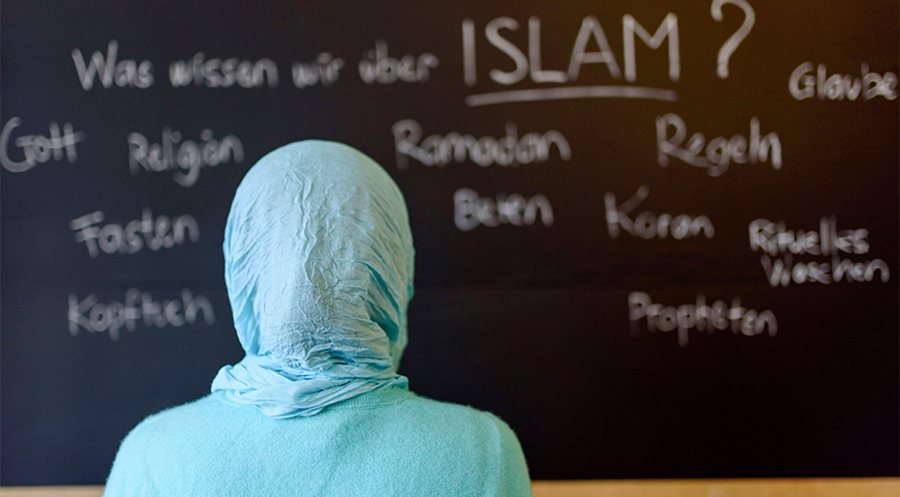 Immer mehr muslimische Schüler greifen aufgrund ihrer Religion andere Schüler oder Lehrer an. Symbolfoto: picture-alliance/Geisler-Fotopress|Dwi Anoraganingrum/Geisler-Fotop
