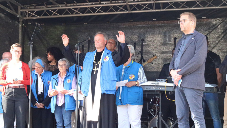 Bischof Tilman Jeremias auf dem Jahresfest der Bahnhofsmission in Schwerin. Foto: Annette Klinkhardt/Nordkirche