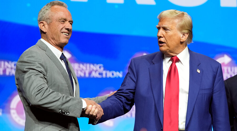 Der designierte Gesundheitsminister Robert F. Kennedy Jr. mit US-Präsident Donald Trump. Foto: picture alliance / ASSOCIATED PRESS | Alex Brandon