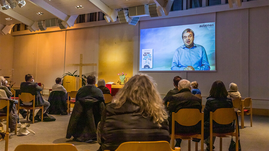 Der IBE-Vortragsabend in der FeG München. Foto: Wilhelm Georg Adelberger