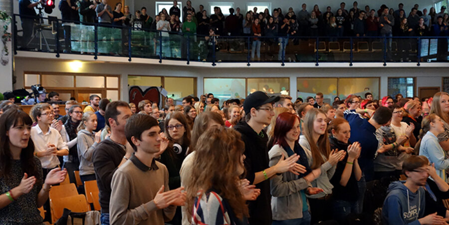 750 Teenager im Alter zwischen 13 und 18 Jahren nahmen am Tabor Jugendtreffen in Marburg teil. Foto: Uwe Schmidt